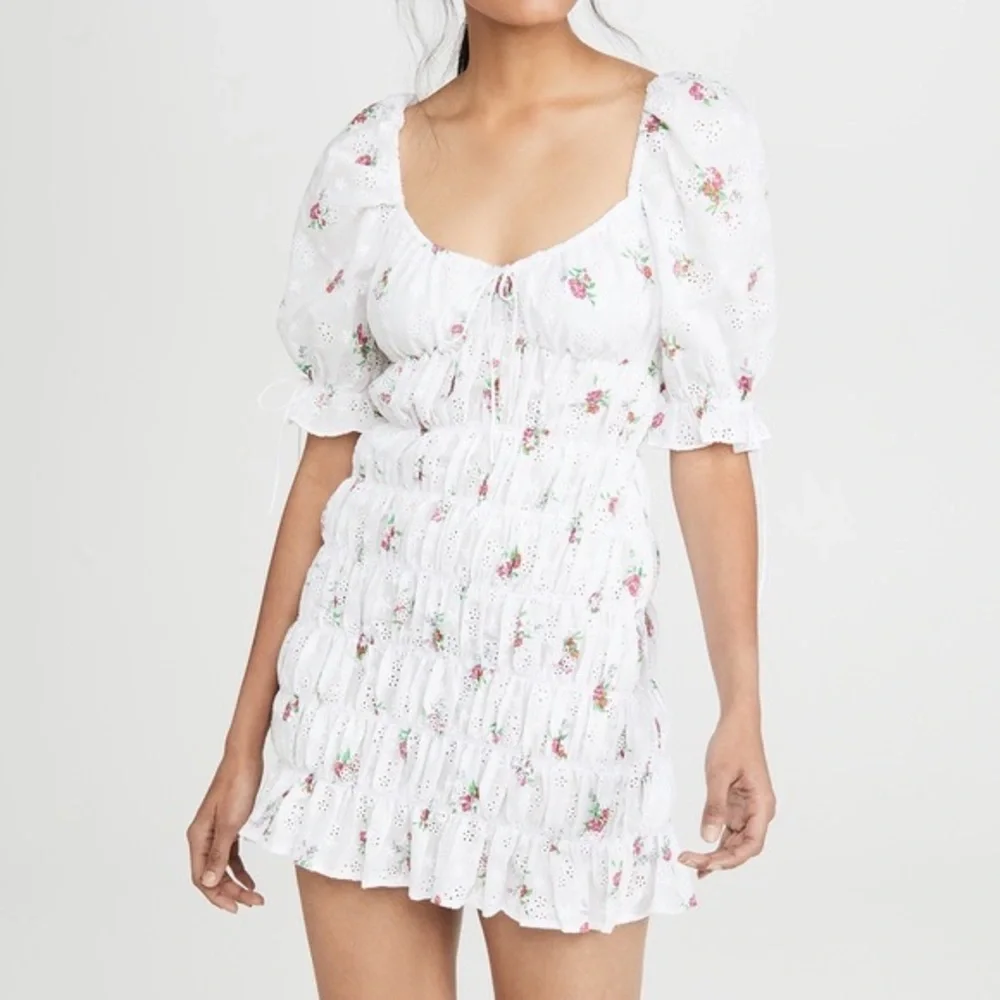 NWT For Love and Lemons Floral Tarte Eyelet Ruched Dress NWT Size M - Picture 1 of 9